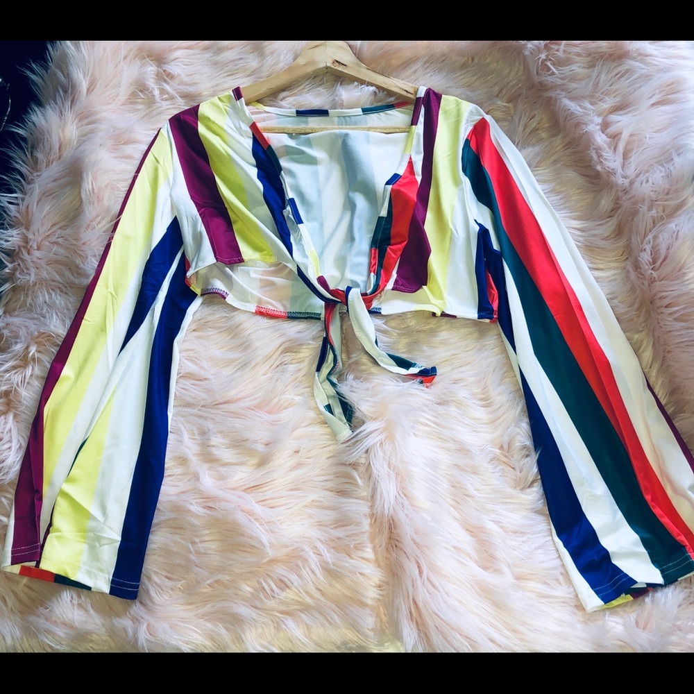 Flare Sleeve Crop Top